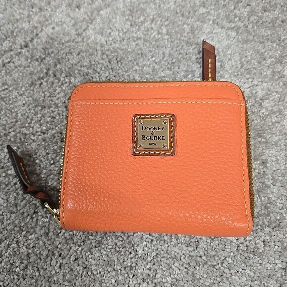 Dooney & Bourke Pebble Grain Leather Zip Around Card Holder Wallet Clementine - Picture 1 of 6